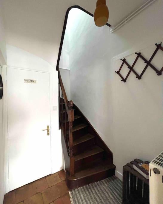Charmante Maisonette A Arconnay Buitenkant foto
