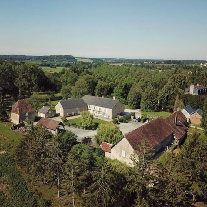 Charmante Maisonette A Arconnay Buitenkant foto